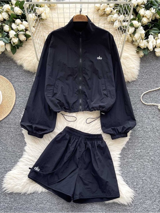 ALO Yoga Pants - Alo yoga black cropped half-zip windbreaker with elastic waist shorts M